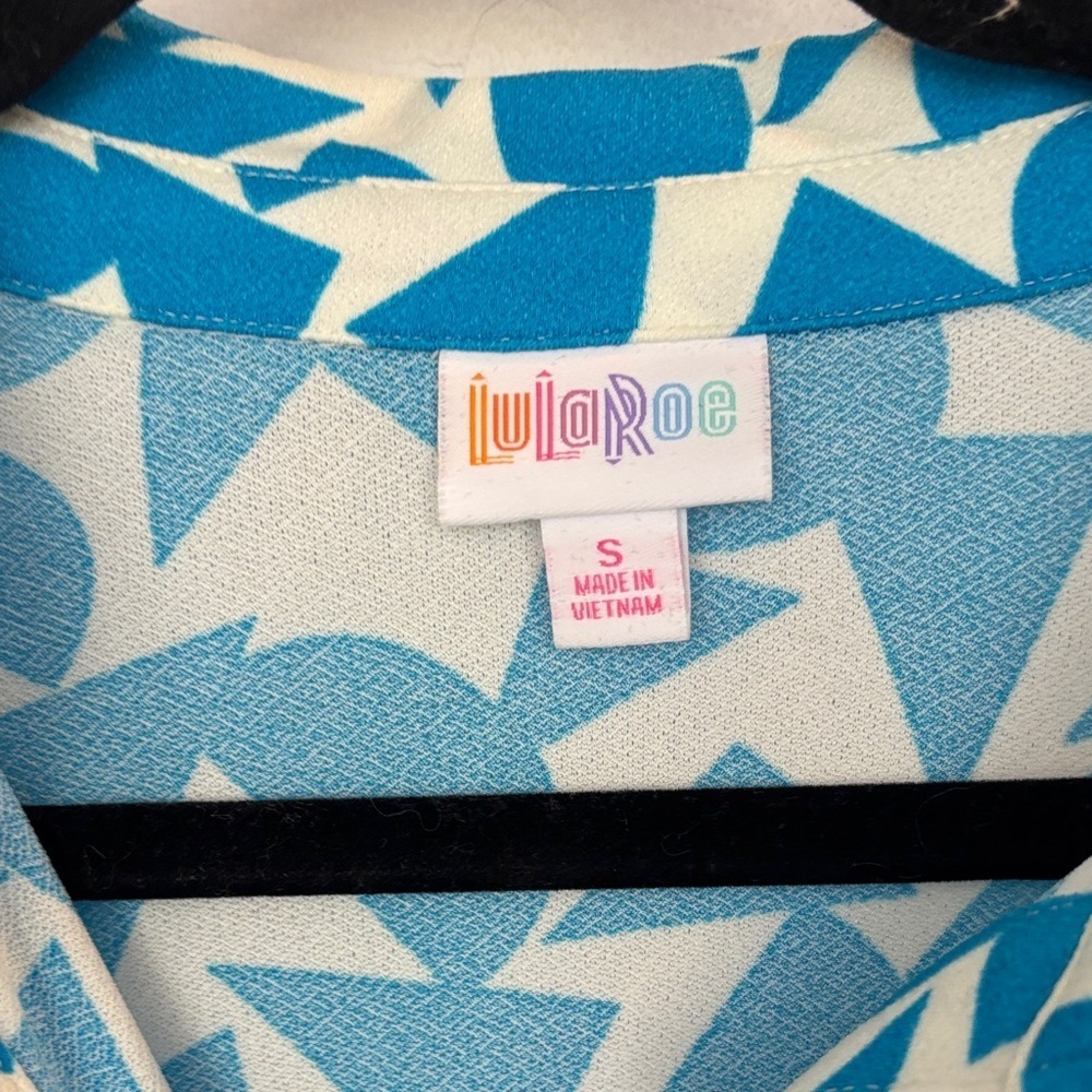 NWOT Blue and White Geometric Print Blouse - Picture 2 of 3
